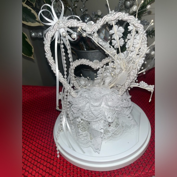 Laura Lees Decortive Heart Wedding Cake Topper - Picture 13 of 15